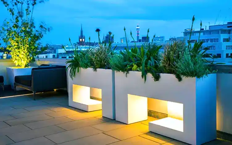 white planters